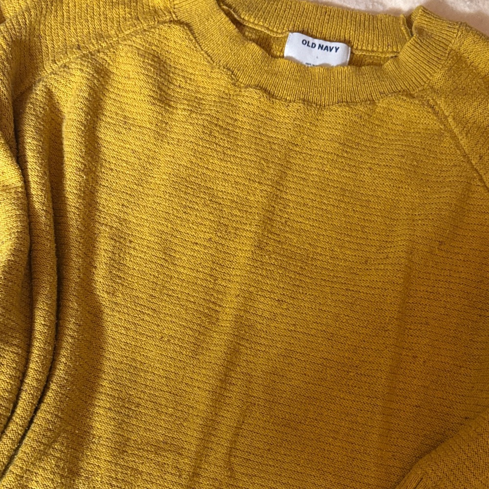 Old Navy Women's Mustard Crew Neck Sweater